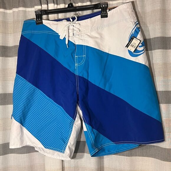 O’Rageous board shorts NWT size 36 aqua blue white - Picture 1 of 4